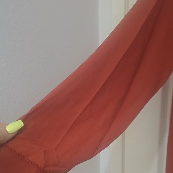 Women's Rust Top - Picture 8 of 9